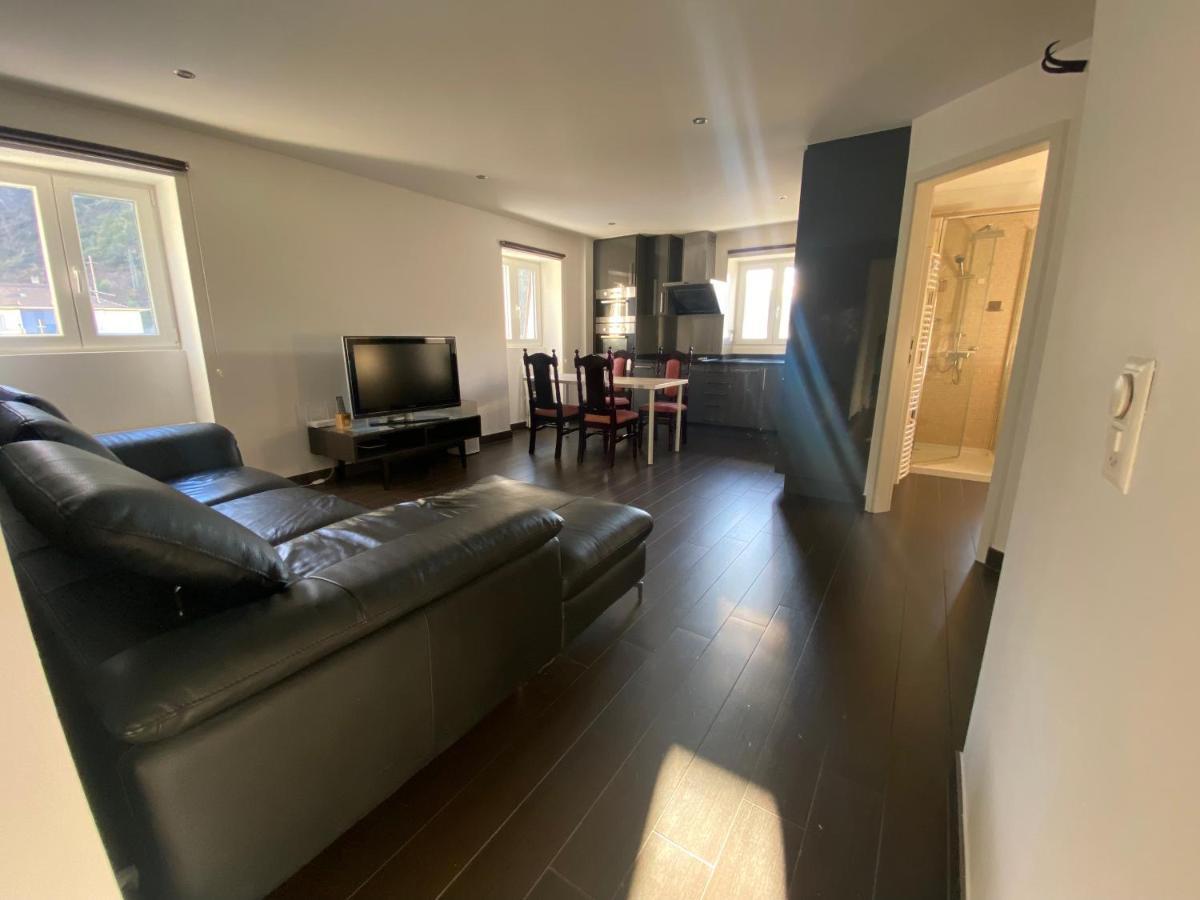 Today Appartement Famille Chippis Exteriör bild