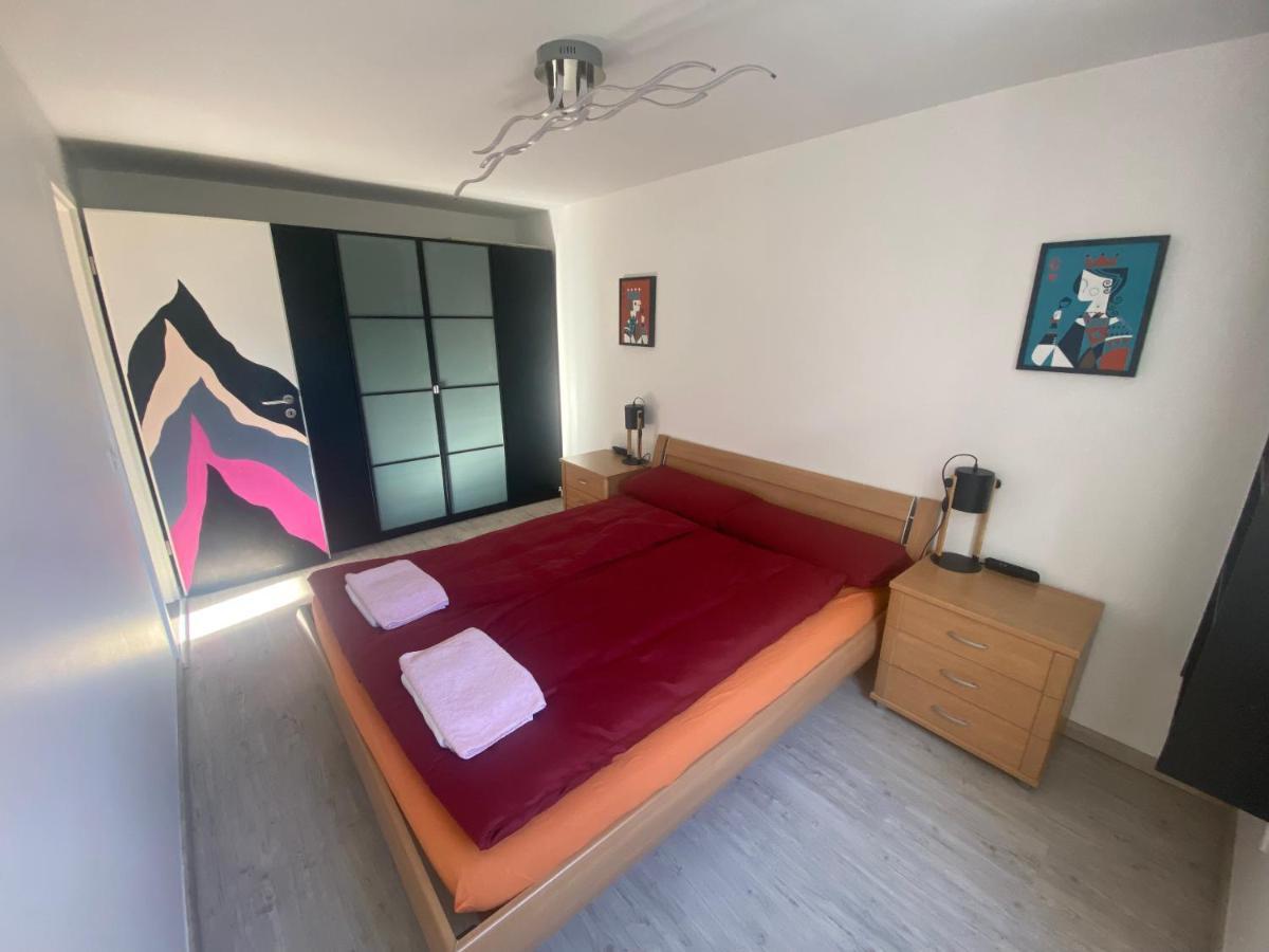 Today Appartement Famille Chippis Exteriör bild
